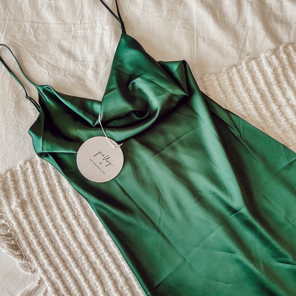 Princess Polly Dresses & Skirts - Emerald Green midi Dress
